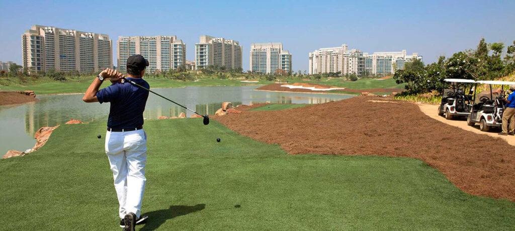 DLF Camellias Golf